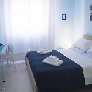 Interno 8 Roma